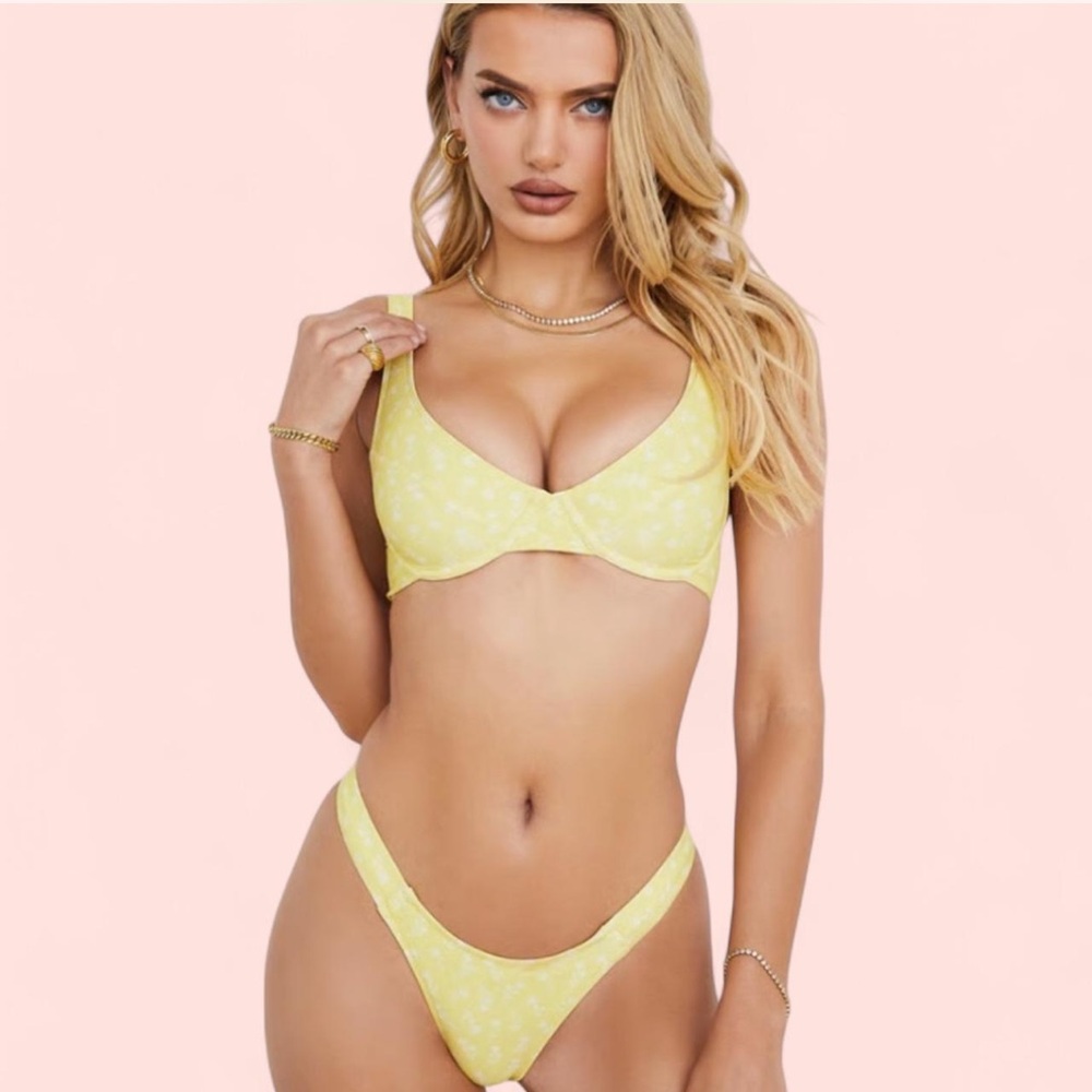 House of CB Mariposa Yellow Floral Bikini NWT